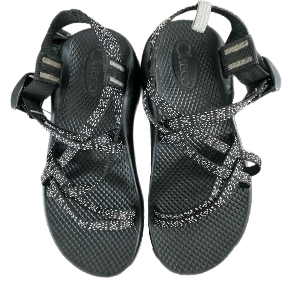 Chacos sandals black & white design. Size 3 kids / woman equivalent size 5.